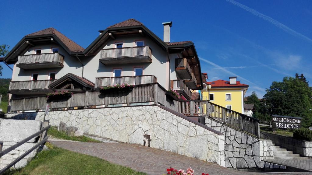 Giongo Residence - Appartamenti Lavarone Eksteriør bilde
